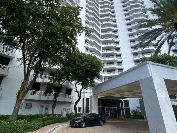 3300 NE 192nd St , Unit 612, Aventura, FL 33180