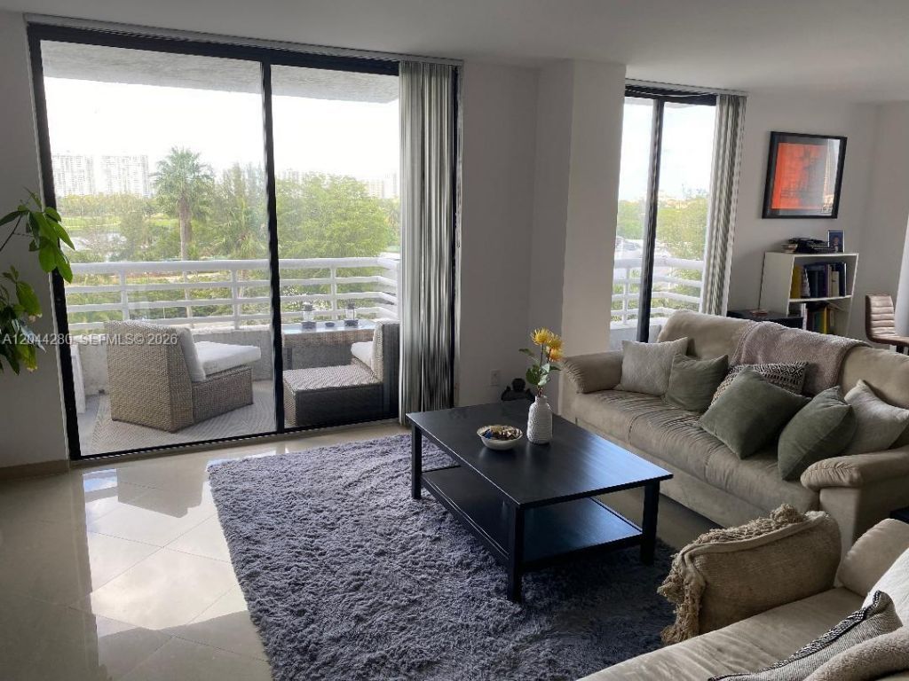 3300 NE 192nd St, Unit 612, Aventura, FL 33180 Photo