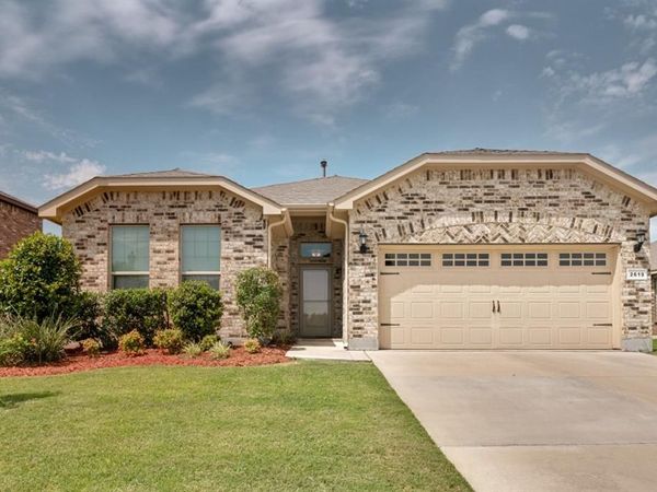 2619 Sunburst Drive, Glenn Heights, TX 75154