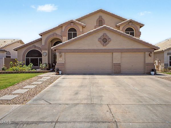 1843 E APPALOOSA Road, Gilbert, AZ 85296