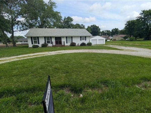 107 E Maple Street, Polo, MO 64671