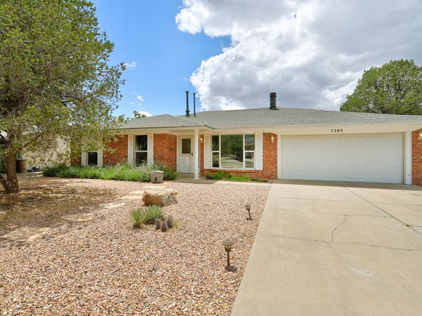 7105 Luella Anne Drive NE, Albuquerque, NM 87109