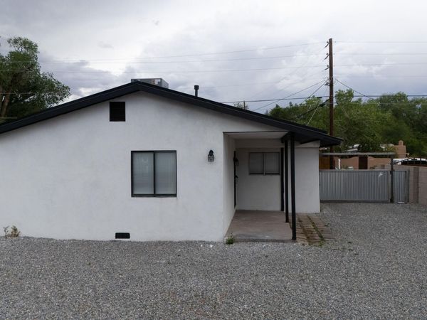 2800 Duranes Road NW, Albuquerque, NM 87104