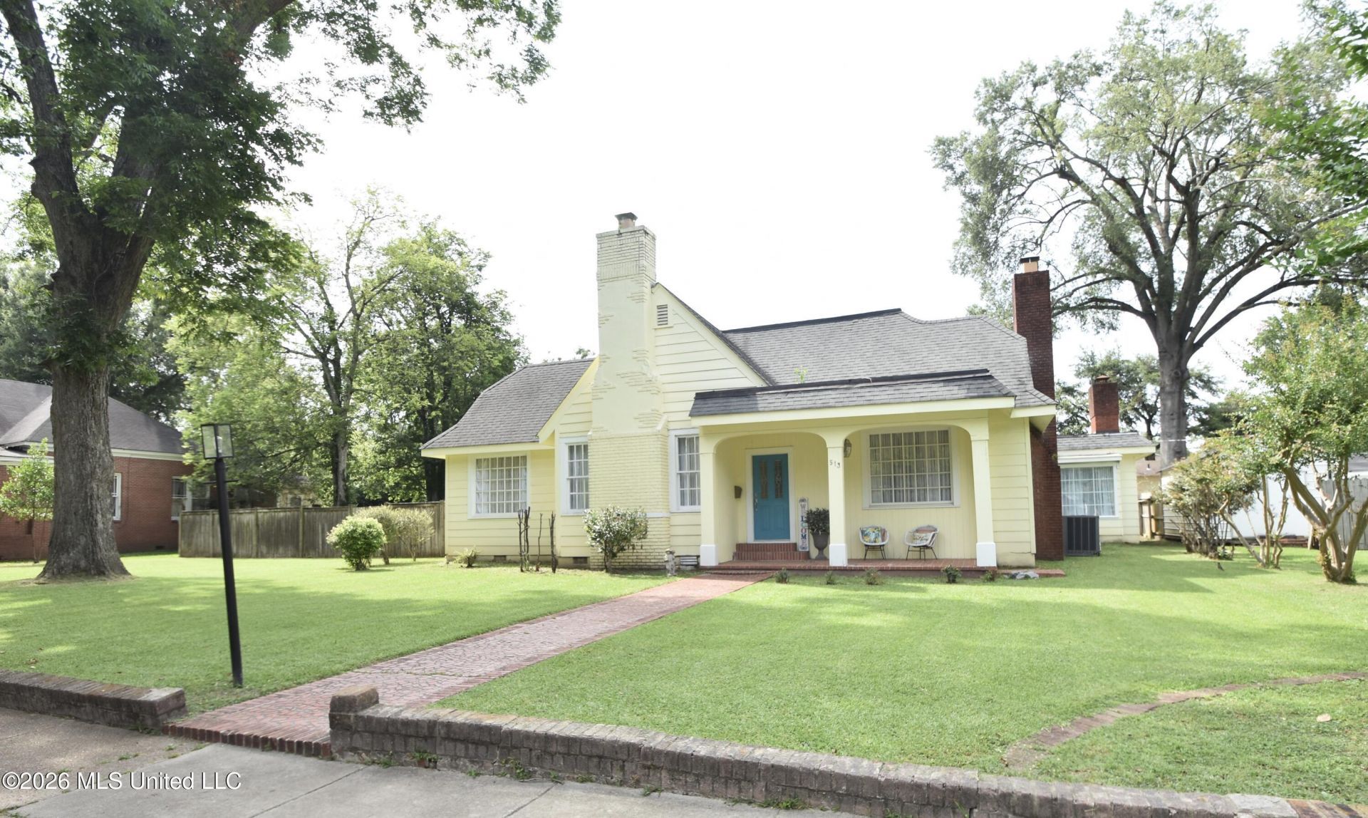 513 Crockett Avenue, Greenwood, MS 38930 Main Photo