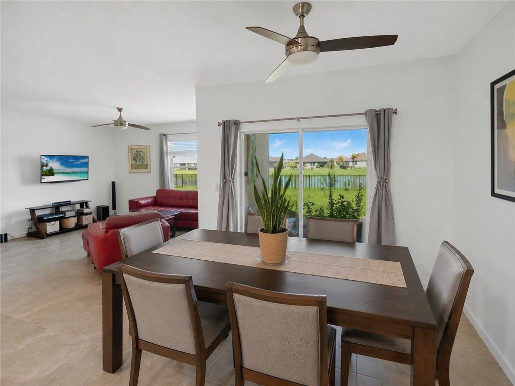 2233 Stratton Terrace Sw, Vero Beach, FL 32968 Photo
