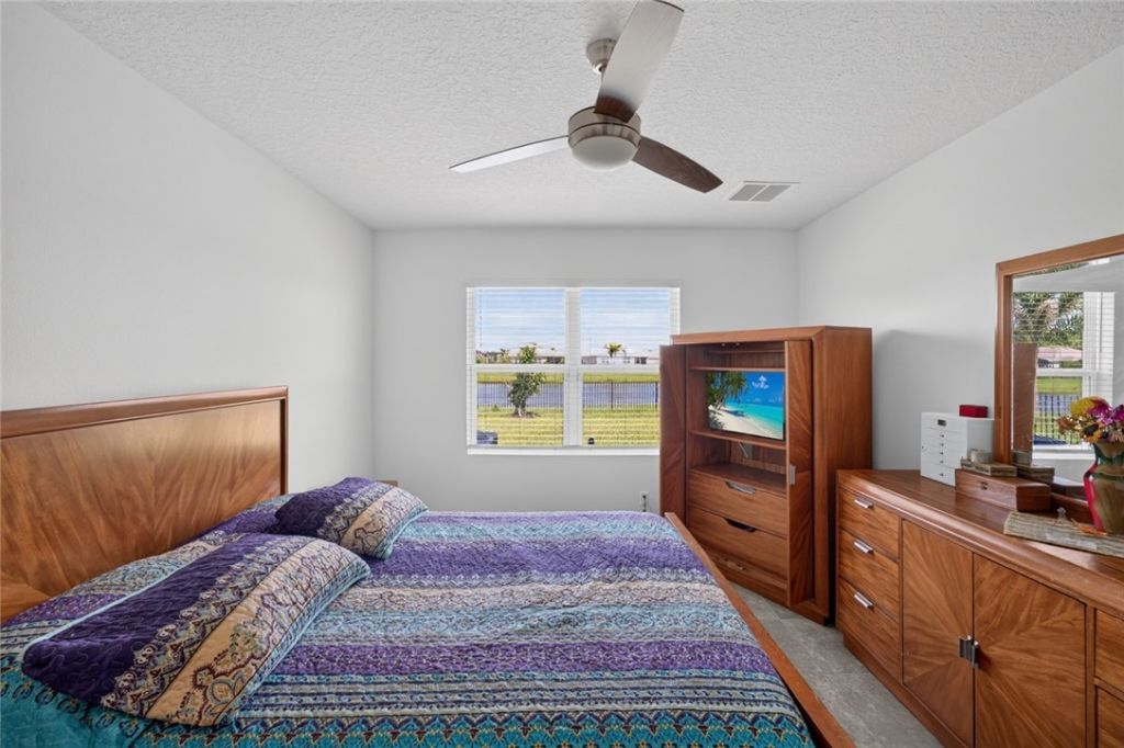2233 Stratton Terrace Sw, Vero Beach, FL 32968 Photo