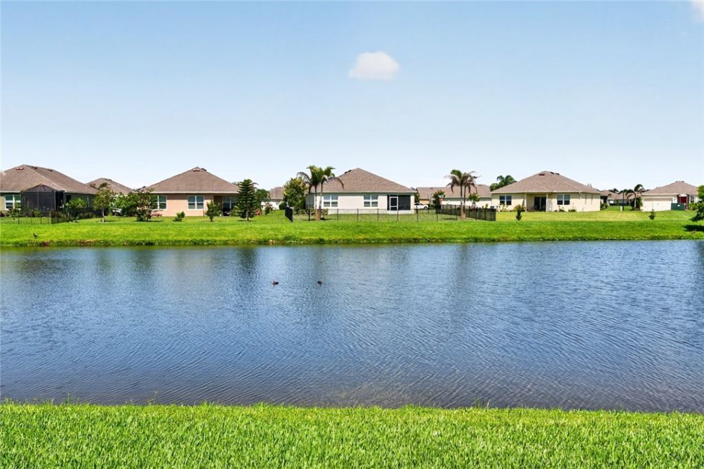 2233 Stratton Terrace Sw, Vero Beach, FL 32968 Photo
