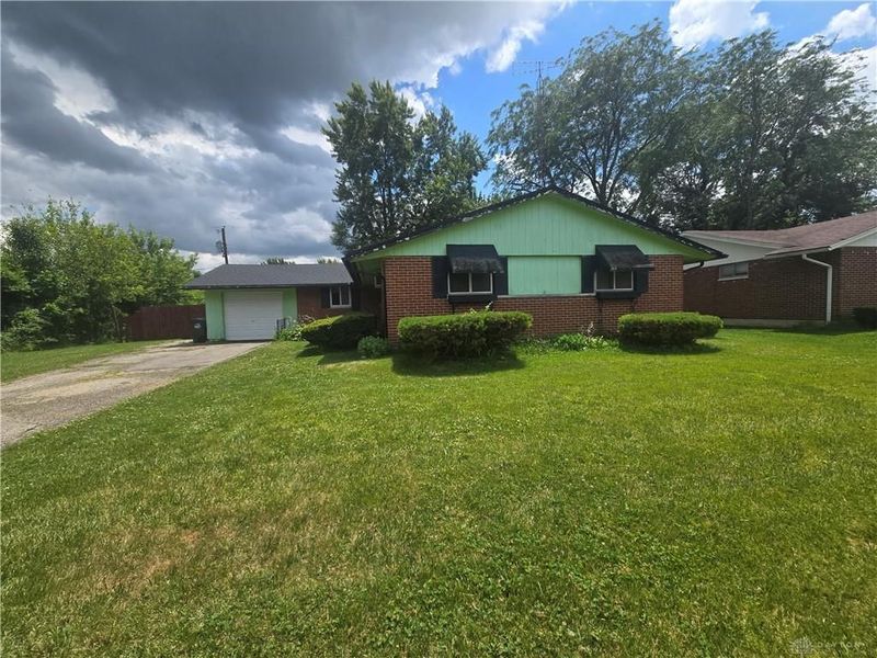816 Mapleside Drive, Trotwood, OH 45426 Photo 4