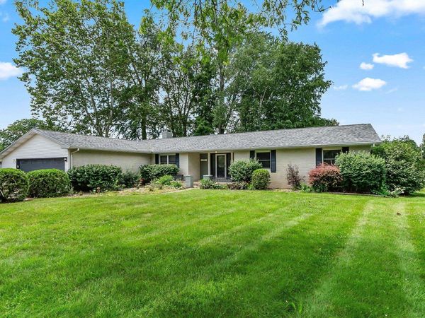 1727 Sunfish Drive, Warsaw, IN 46580