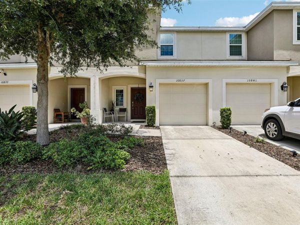 10837 WYNE TREE COURT , ORLANDO, FL 32824
