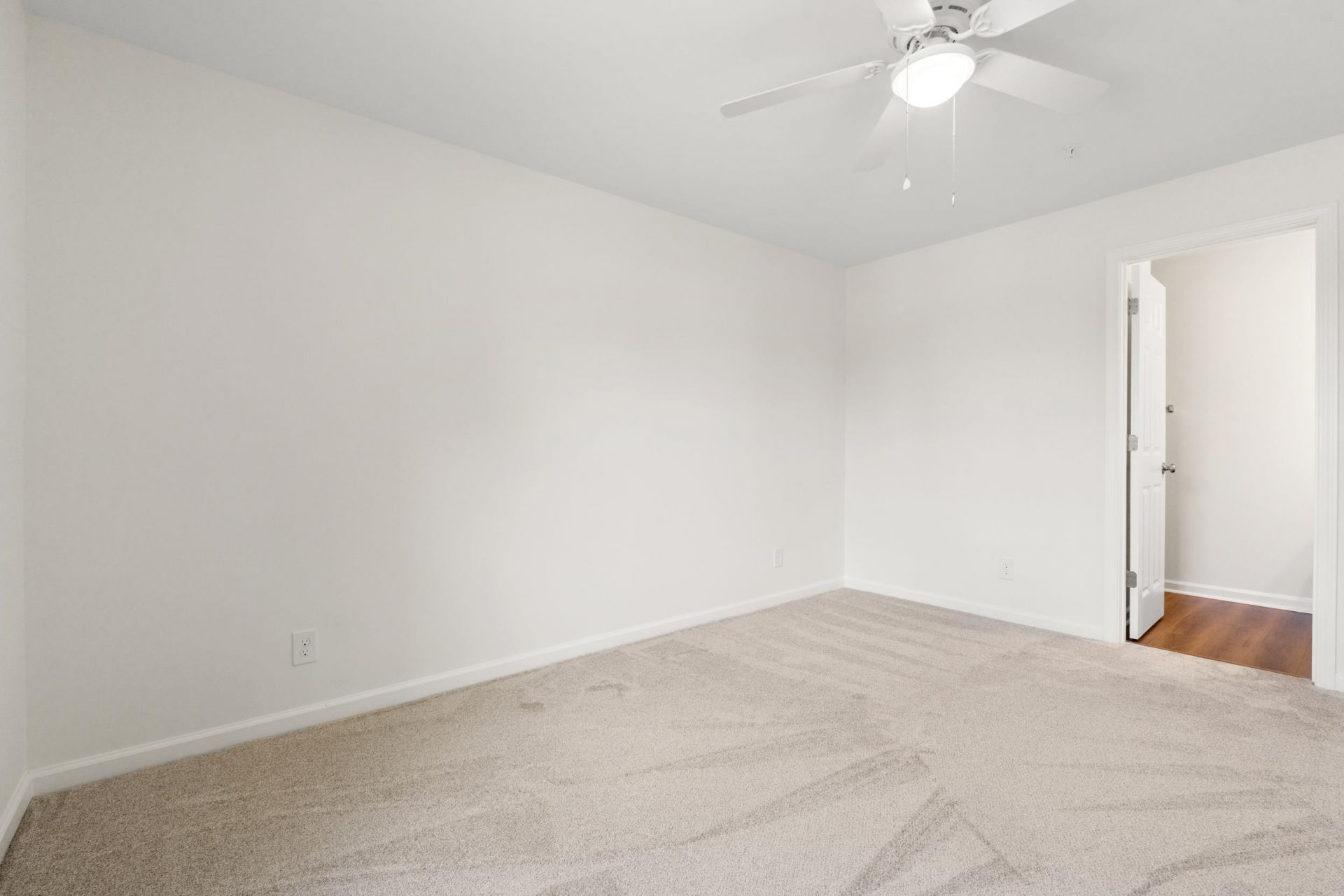545 White River Dr.  Photo 18