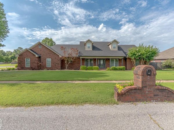 401 Penny Dr, Gosnell, AR 70315