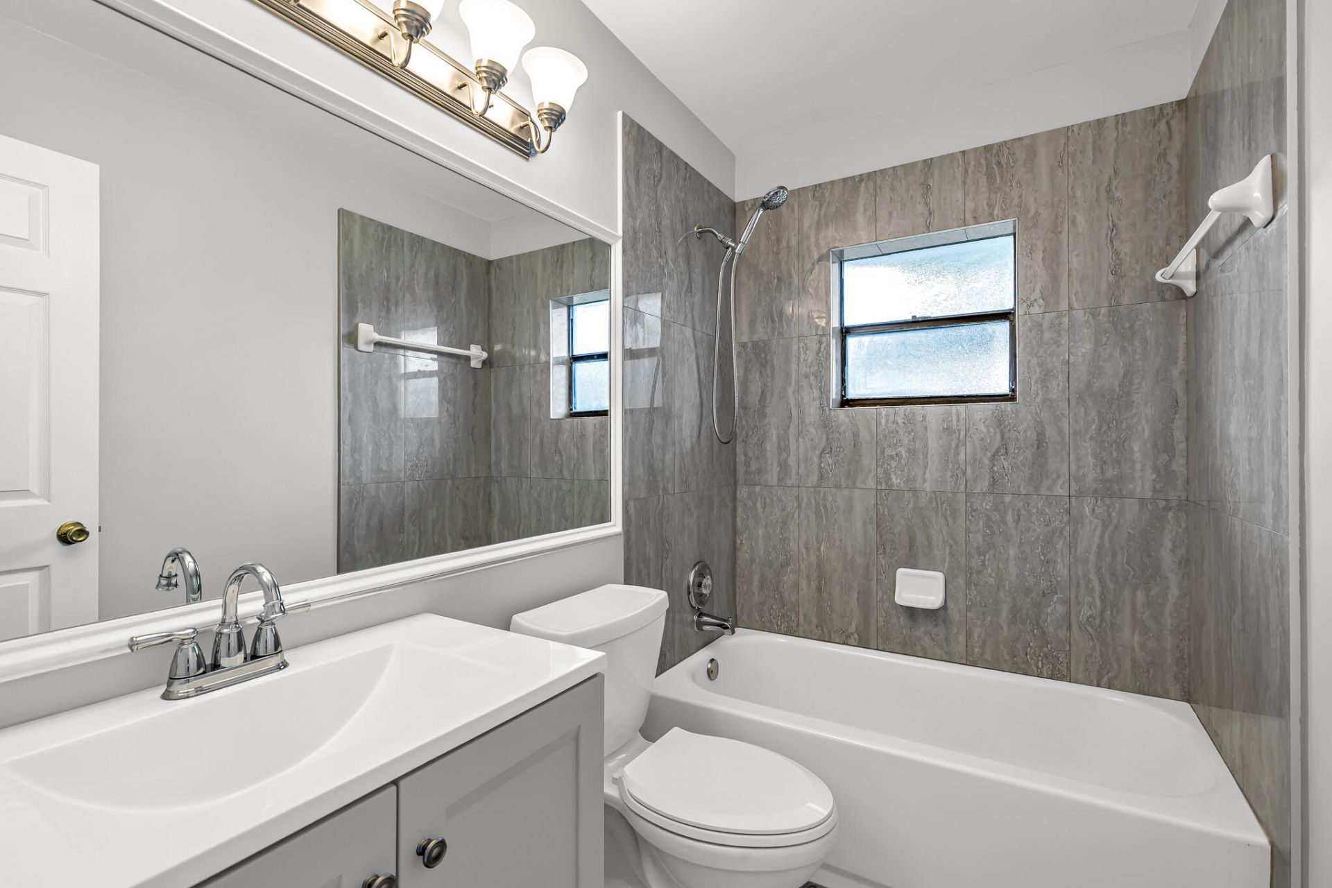 1273 Spring Circle Drive, Coral Springs, FL 33071 Photo