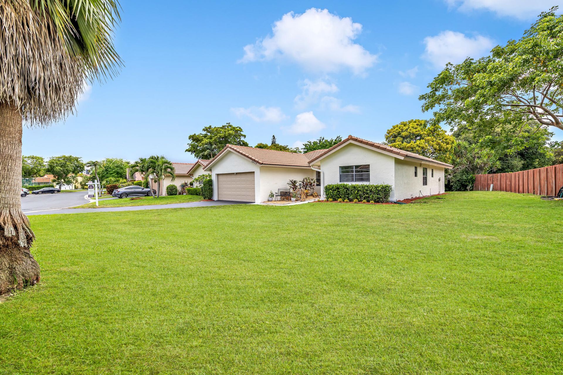 1273 Spring Circle Drive, Coral Springs, FL 33071 Photo