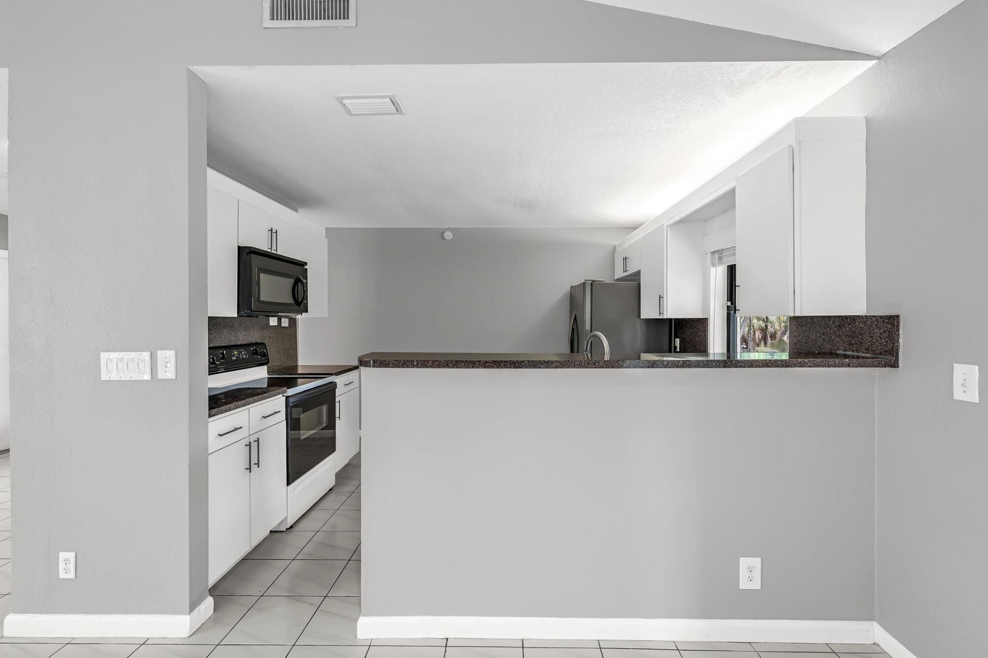 1273 Spring Cir Drive, Coral Springs, FL 33071 Photo