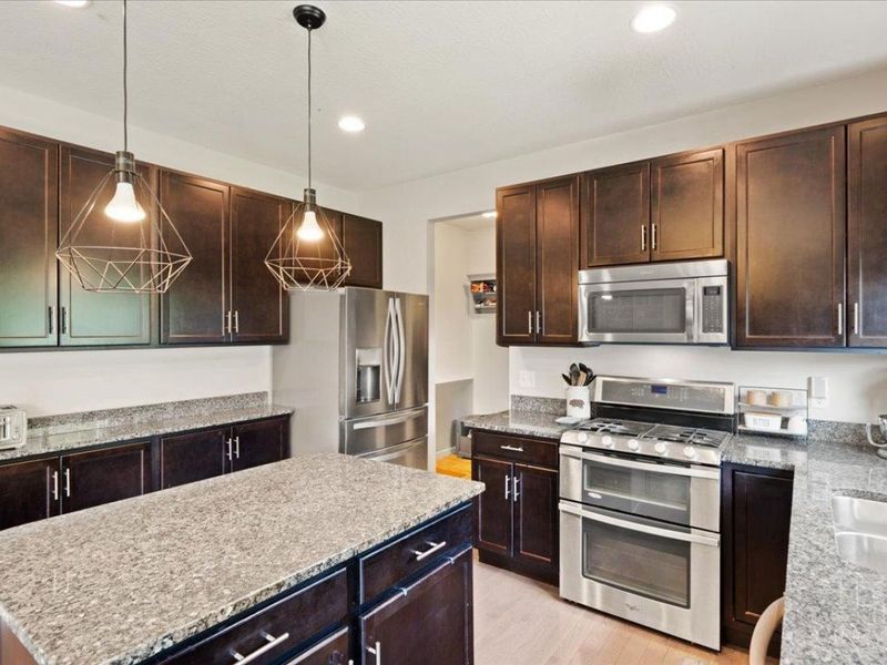 875 Grande Oaks Drive, Hamilton Twp, OH 45152 Photo 16