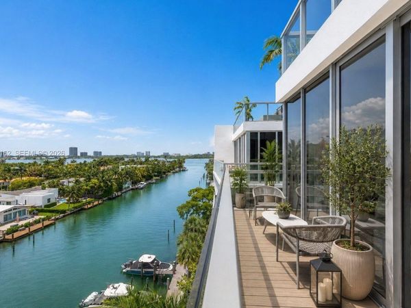 9940 W Bay Harbor Dr, Unit 7H-S, Bay Harbor Islands, FL 33154