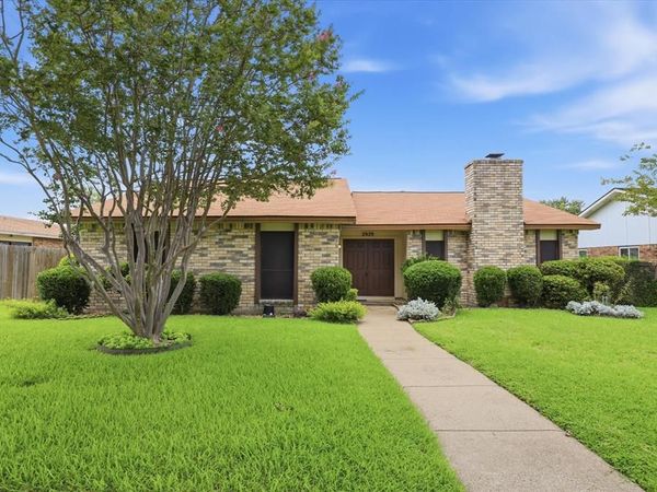 2929 Silverdale Lane, Garland, TX 75044