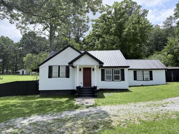 215 St Clair St , Tracy City, TN 37387
