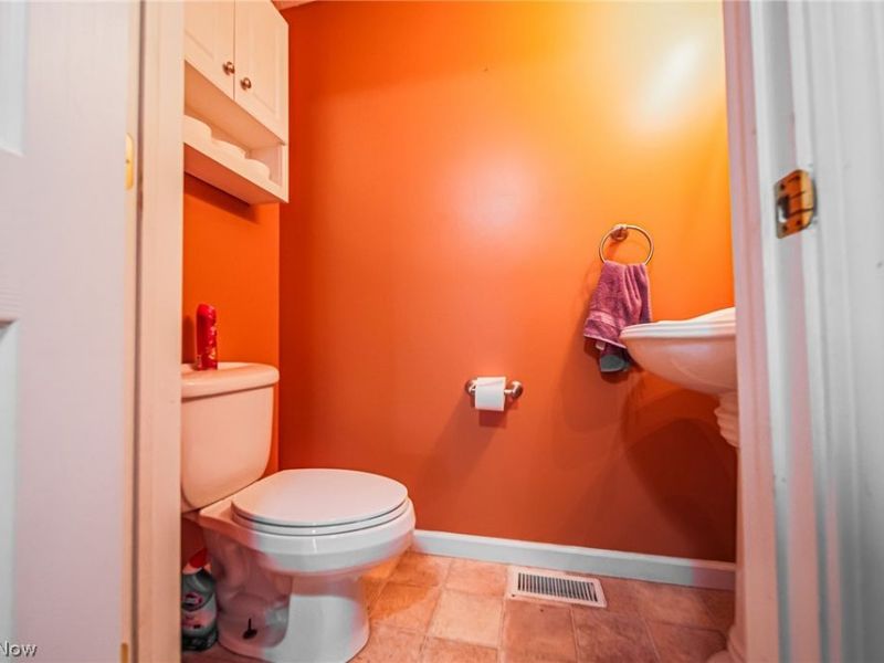 52 S Kansas Road, Orrville, OH 44667 Photo 8