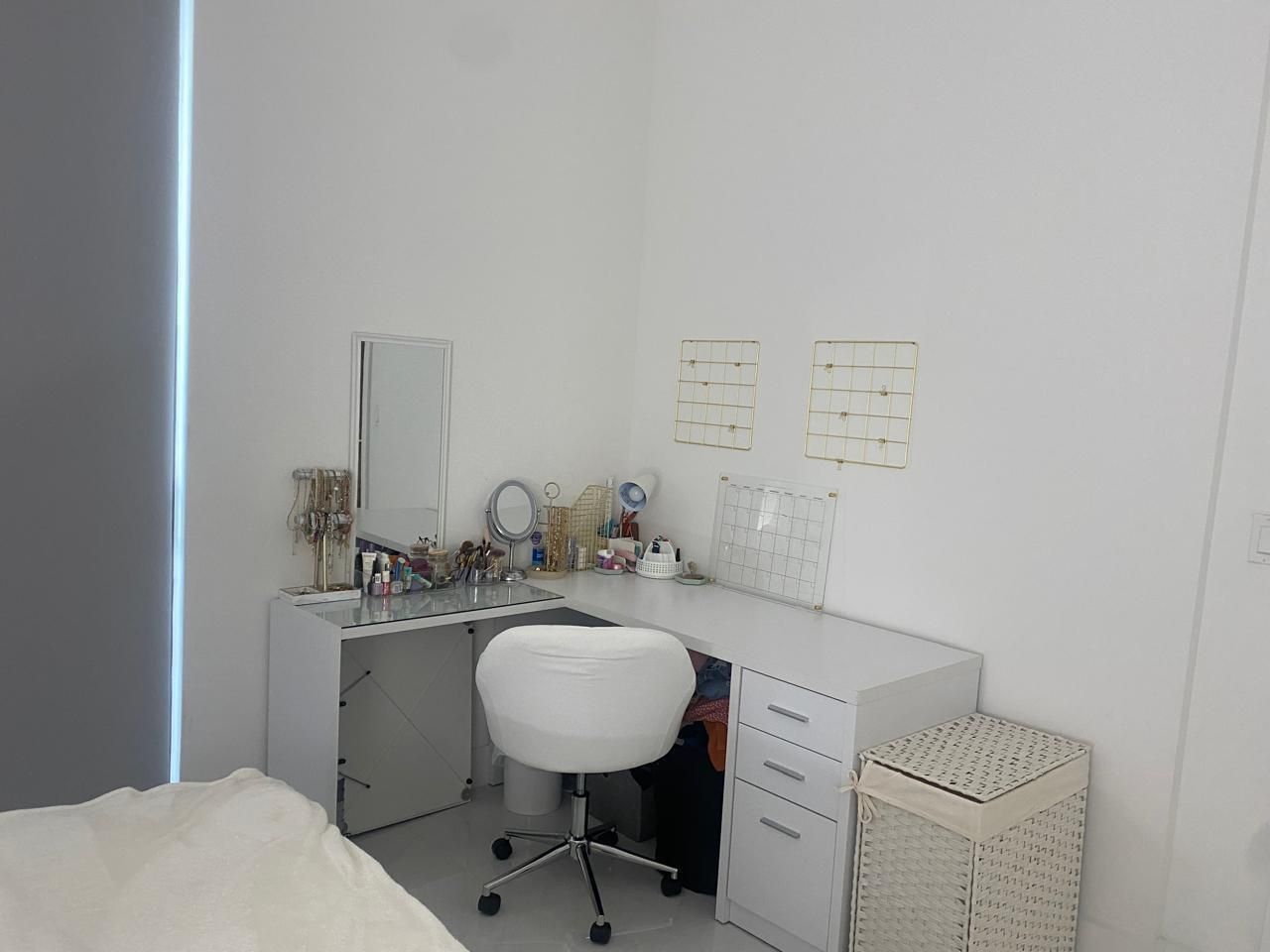 301 Altara Avenue, Unit 204, Coral Gables, FL 33146 Photo
