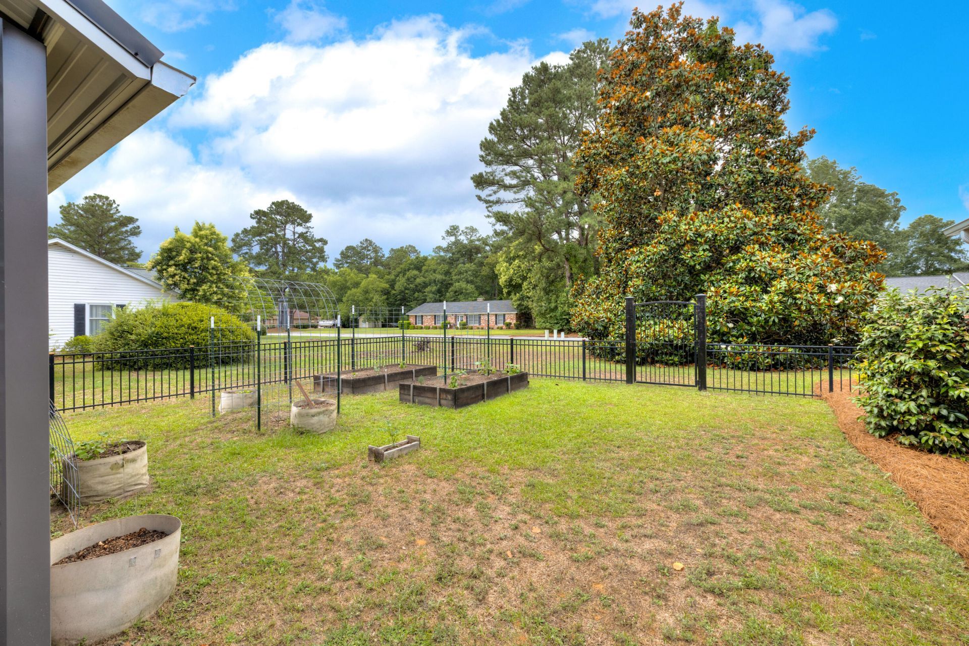 1607 Heritage Drive Photo 10