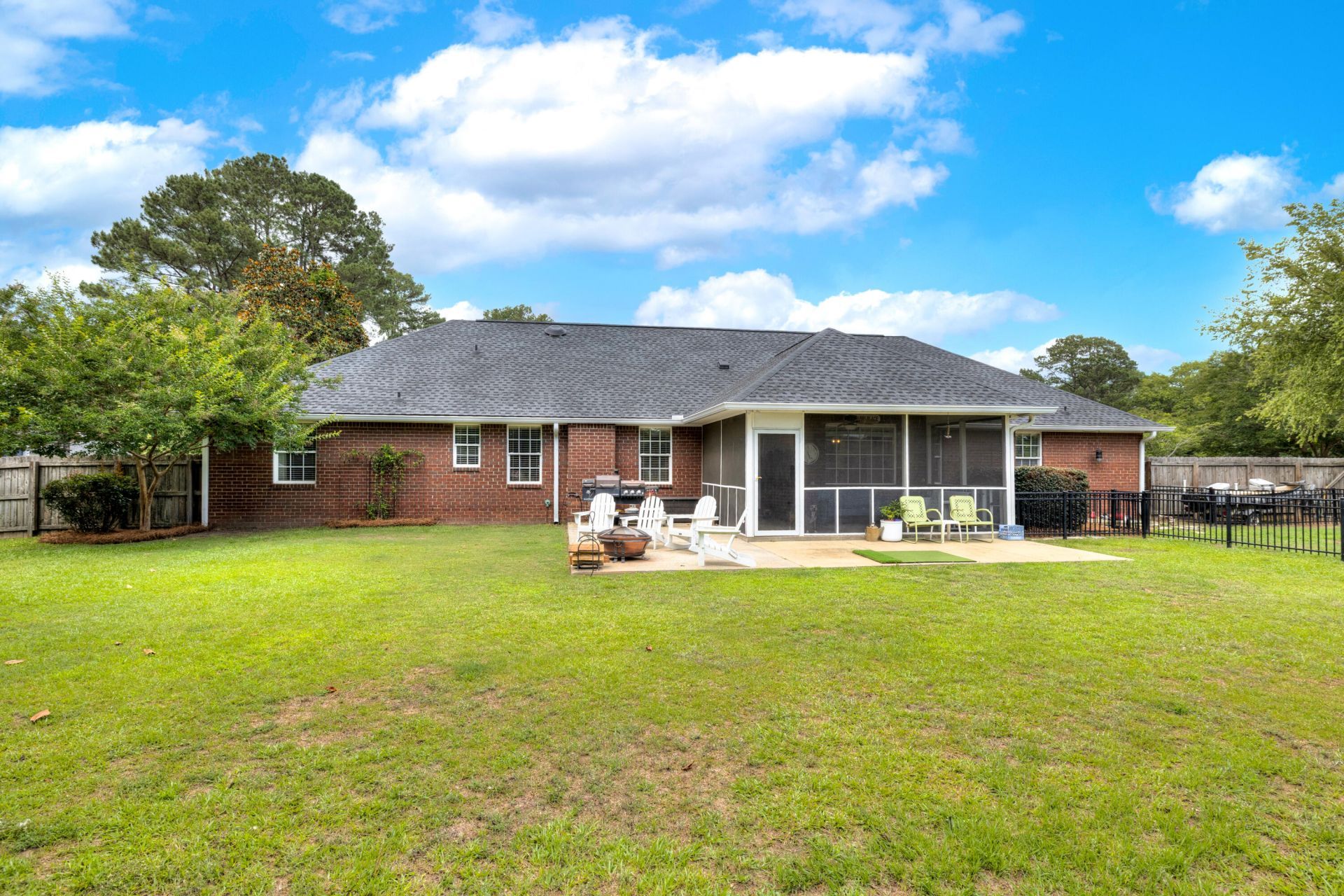 1607 Heritage Drive Photo 14