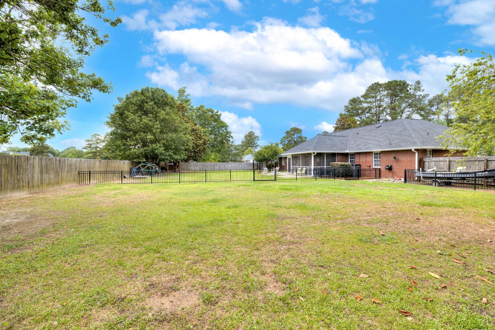 1607 Heritage Drive Photo 16