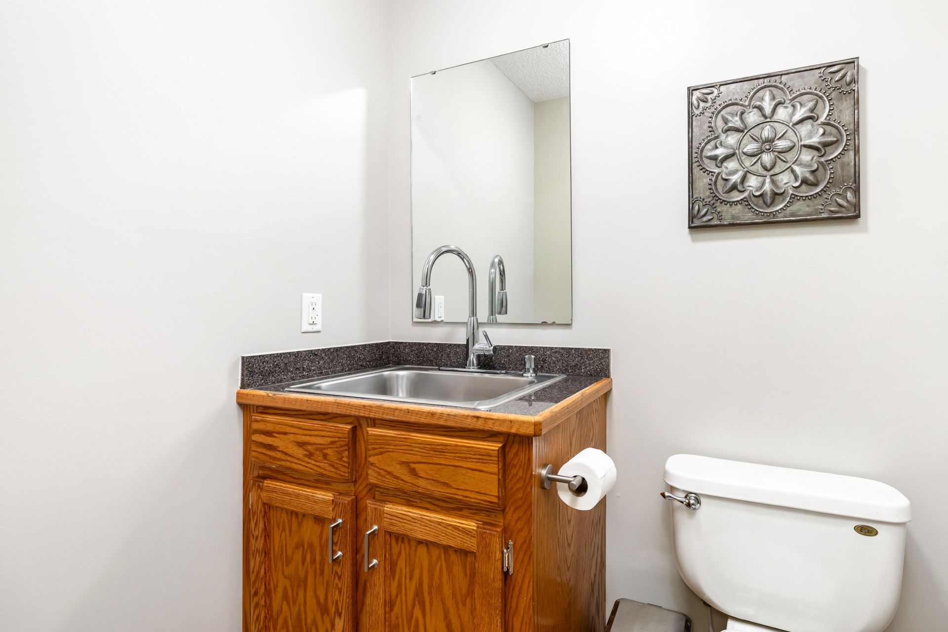 1607 Heritage Drive Photo 32