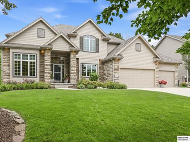 17630 Riggs Street, Omaha, NE 68135