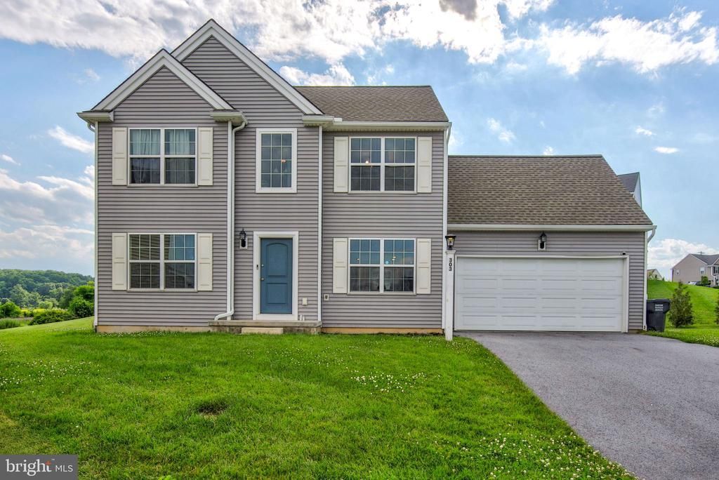 303 MAGNOLIA LANE , NEW PROVIDENCE, PA 17560