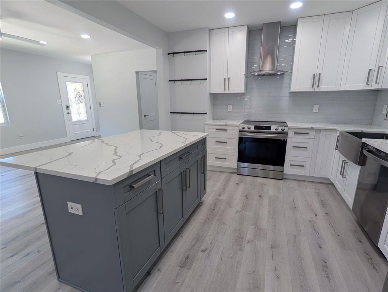 2070 Datura Street, Sarasota, FL 34239 Photo