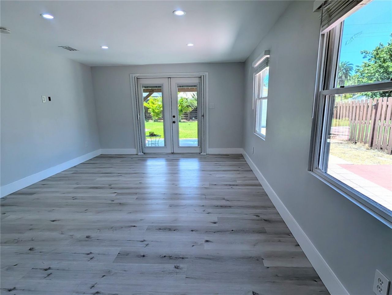 2070 Datura Street, Sarasota, FL 34239 Photo
