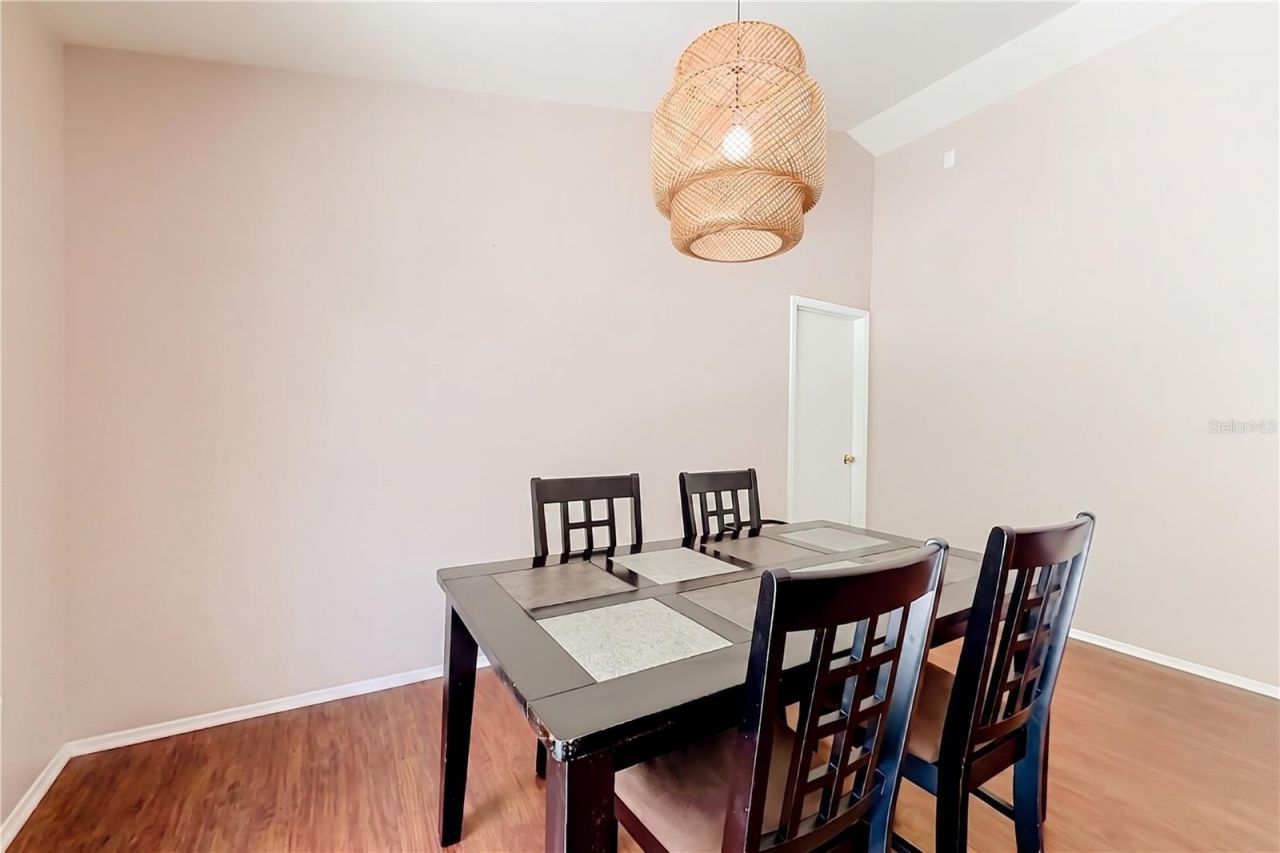 800 Wavecrest Drive , Orlando, FL 32807 Photo