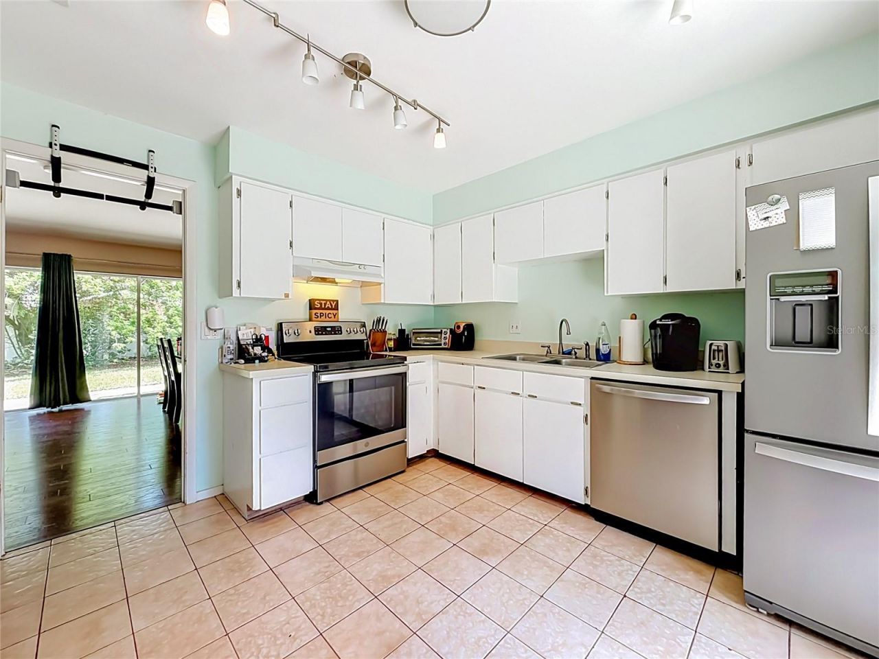 800 Wavecrest Drive , Orlando, FL 32807 Photo