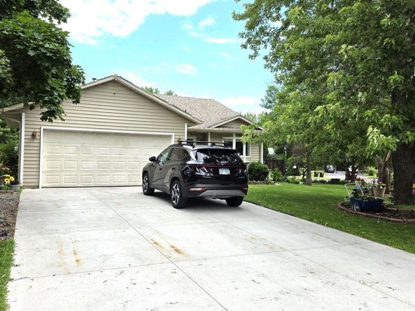 6546 Upper 22nd Street N, Oakdale, MN 55128