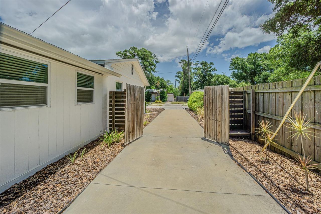 3030 14th Street N, Saint Petersburg, FL 33704 Photo