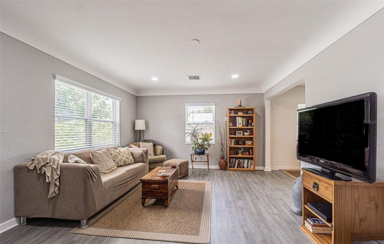 3030 14th Street N, Saint Petersburg, FL 33704 Photo