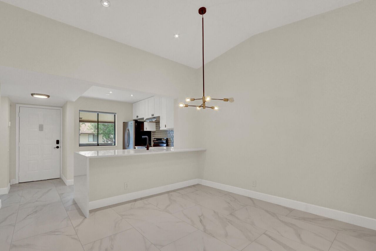 21938 Remsen Terrace, Unit 203, Boca Raton, FL 33433 Photo