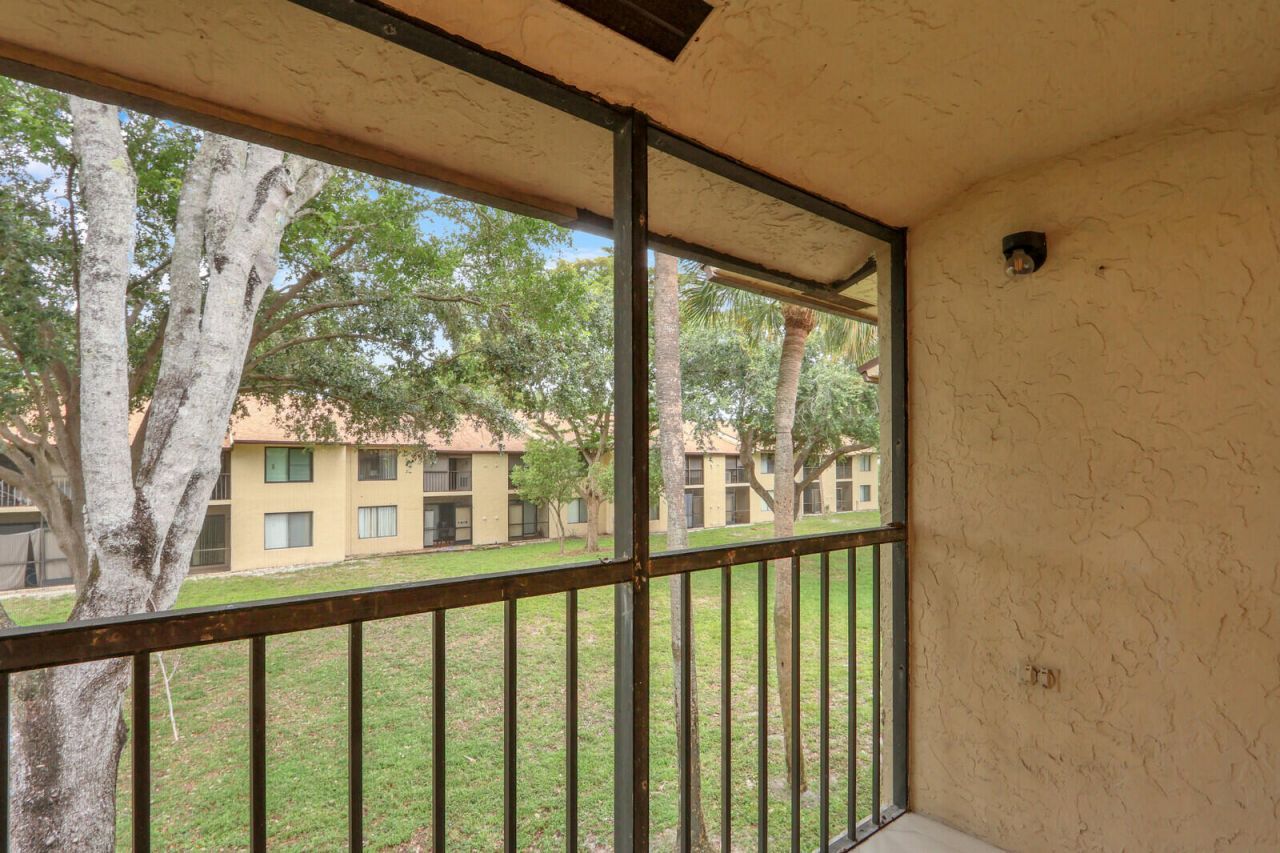 21938 Remsen Terrace, Unit 203, Boca Raton, FL 33433 Photo