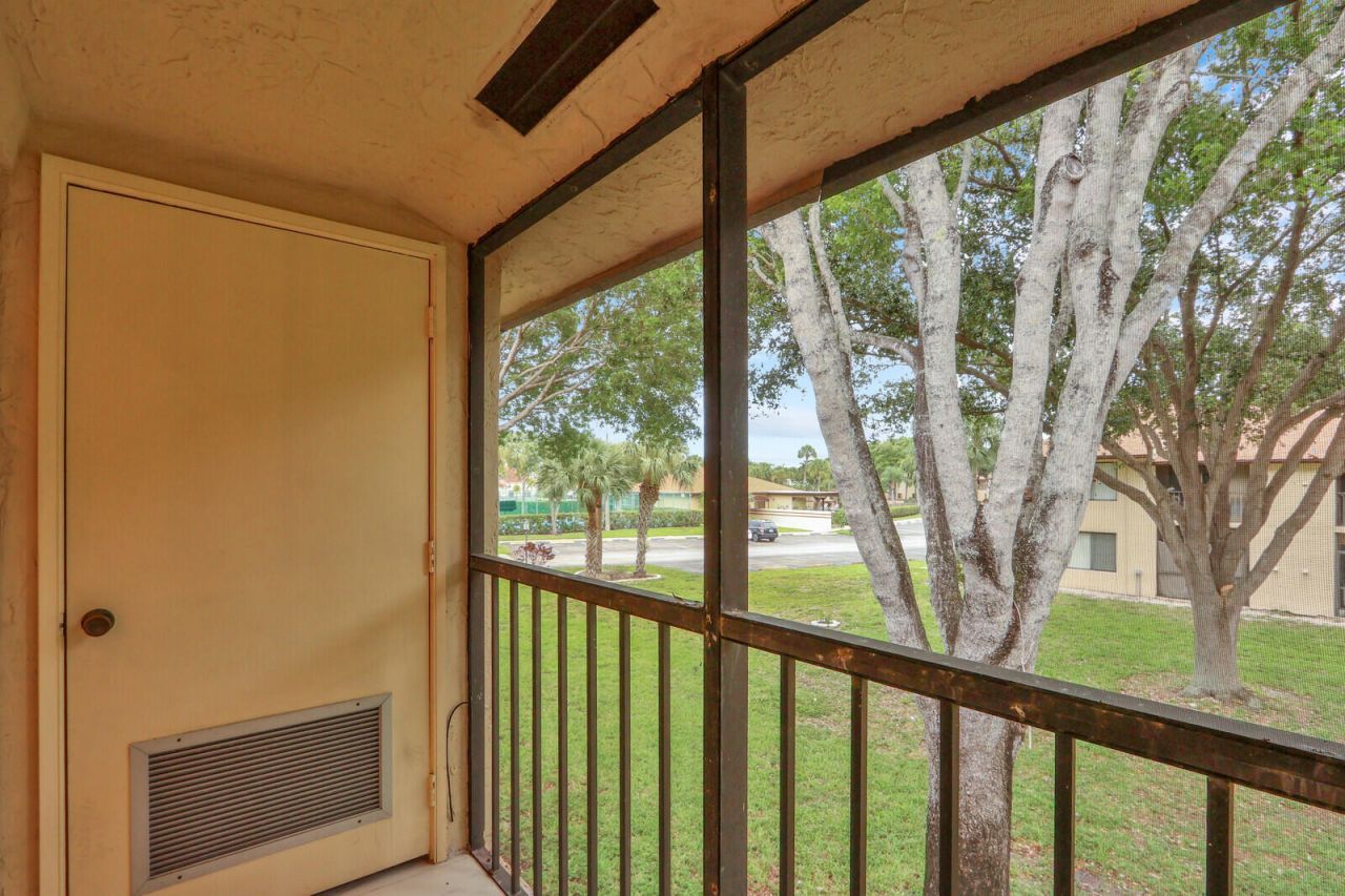 21938 Remsen Terrace, Unit 203, Boca Raton, FL 33433 Photo