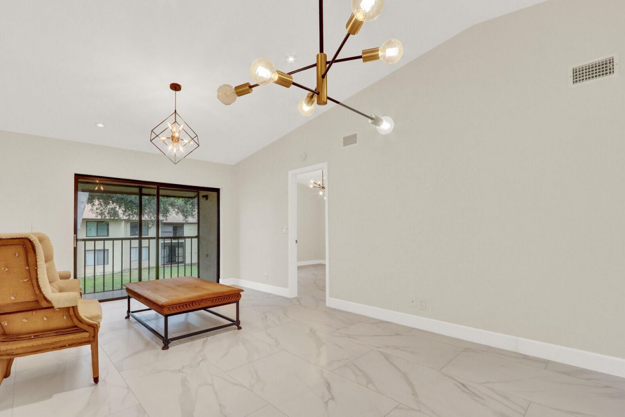 21938 Remsen Terrace, Unit 203, Boca Raton, FL 33433 Photo