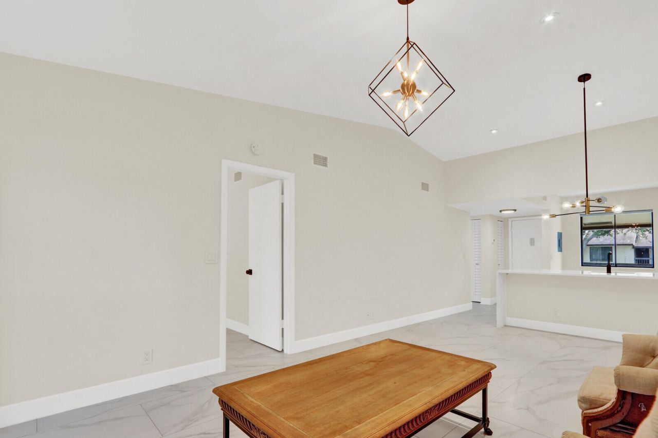 21938 Remsen Terrace, Unit 203, Boca Raton, FL 33433 Photo