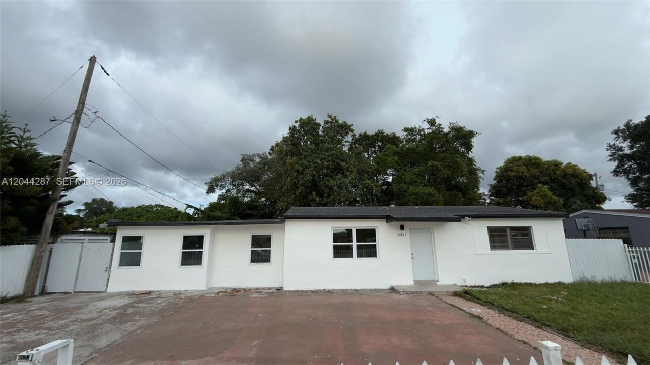 17011 NW 33rd Ct , Miami Gardens, FL 33056 Main Photo