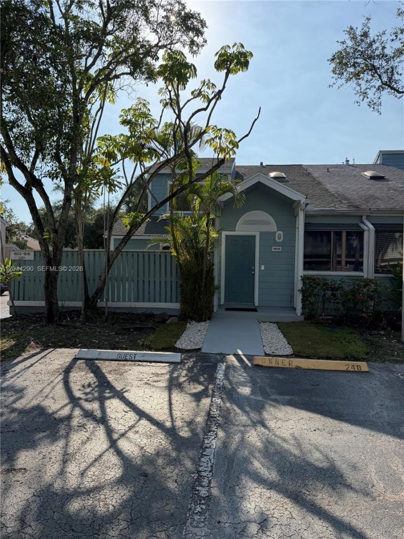 1808 Runners Way , Unit 1808, North Lauderdale, FL 33068 Photo