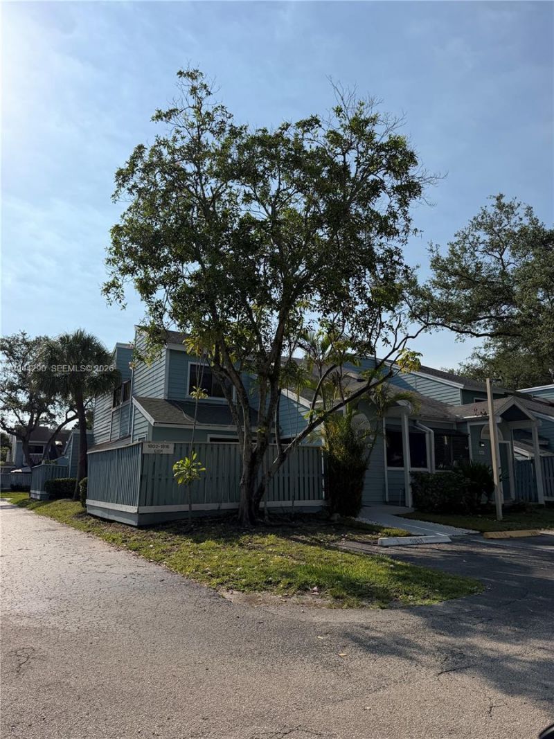 1808 Runners Way , Unit 1808, North Lauderdale, FL 33068 Photo
