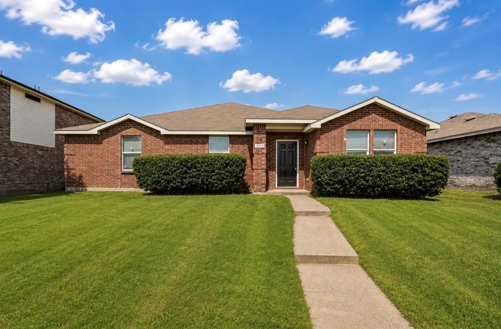 3015 Goldenrod Drive, Lancaster, TX 75134 Main Photo