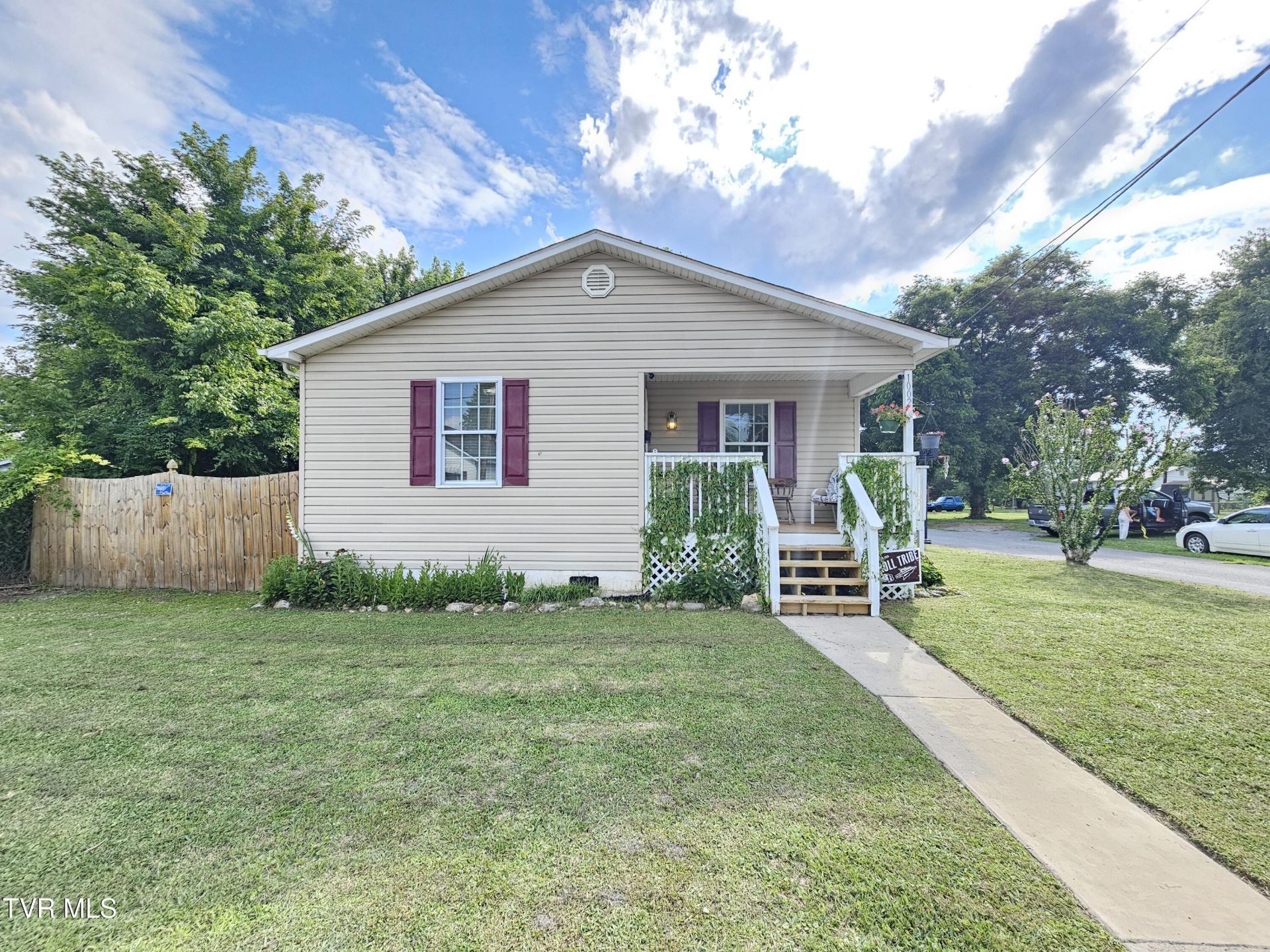 1002 East Sevier Avenue, Kingsport, TN 37660 Main Photo
