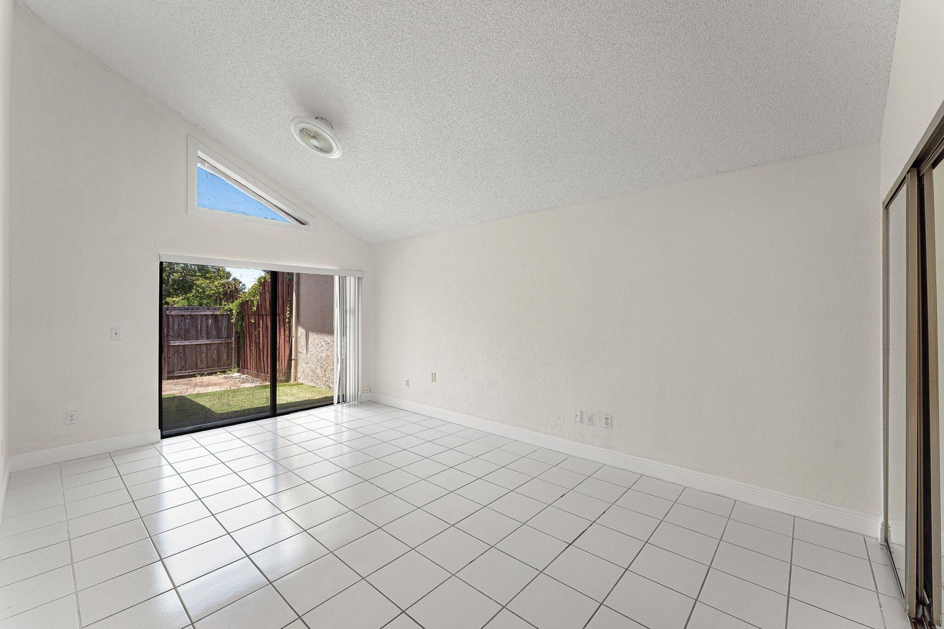 7627 Sierra Drive W, Boca Raton, FL 33433 Photo