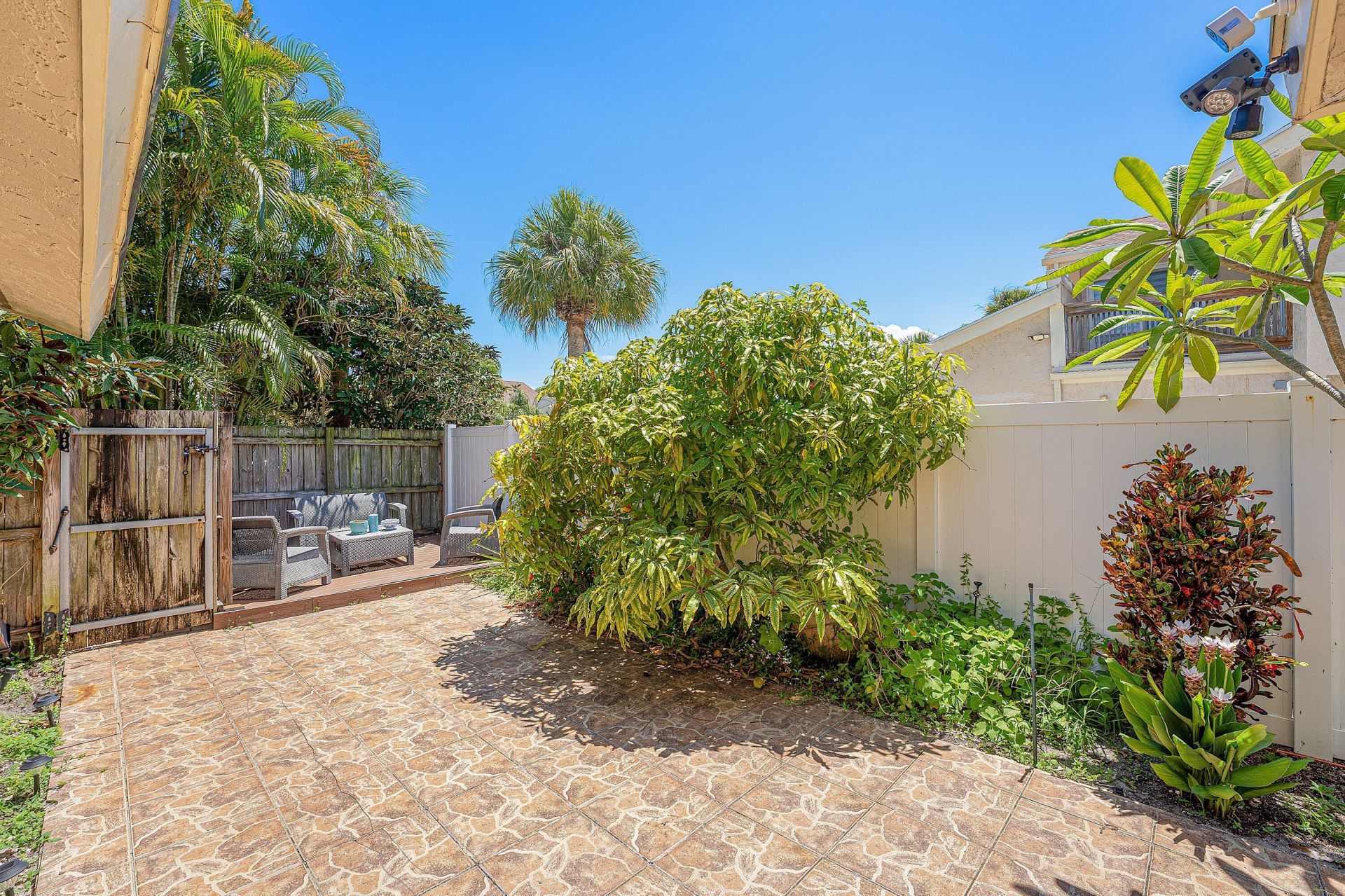 7627 Sierra Drive W, Boca Raton, FL 33433 Photo